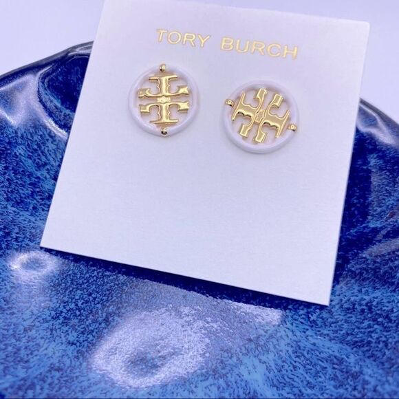 NWOT Tory Burch Gold Double T With White Enamel Trim Round Earrings - Picture 3 of 8